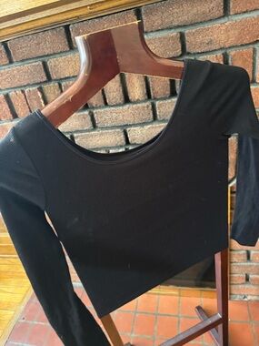 Princesses tam tam uniglo basic top with built bra size used once size S